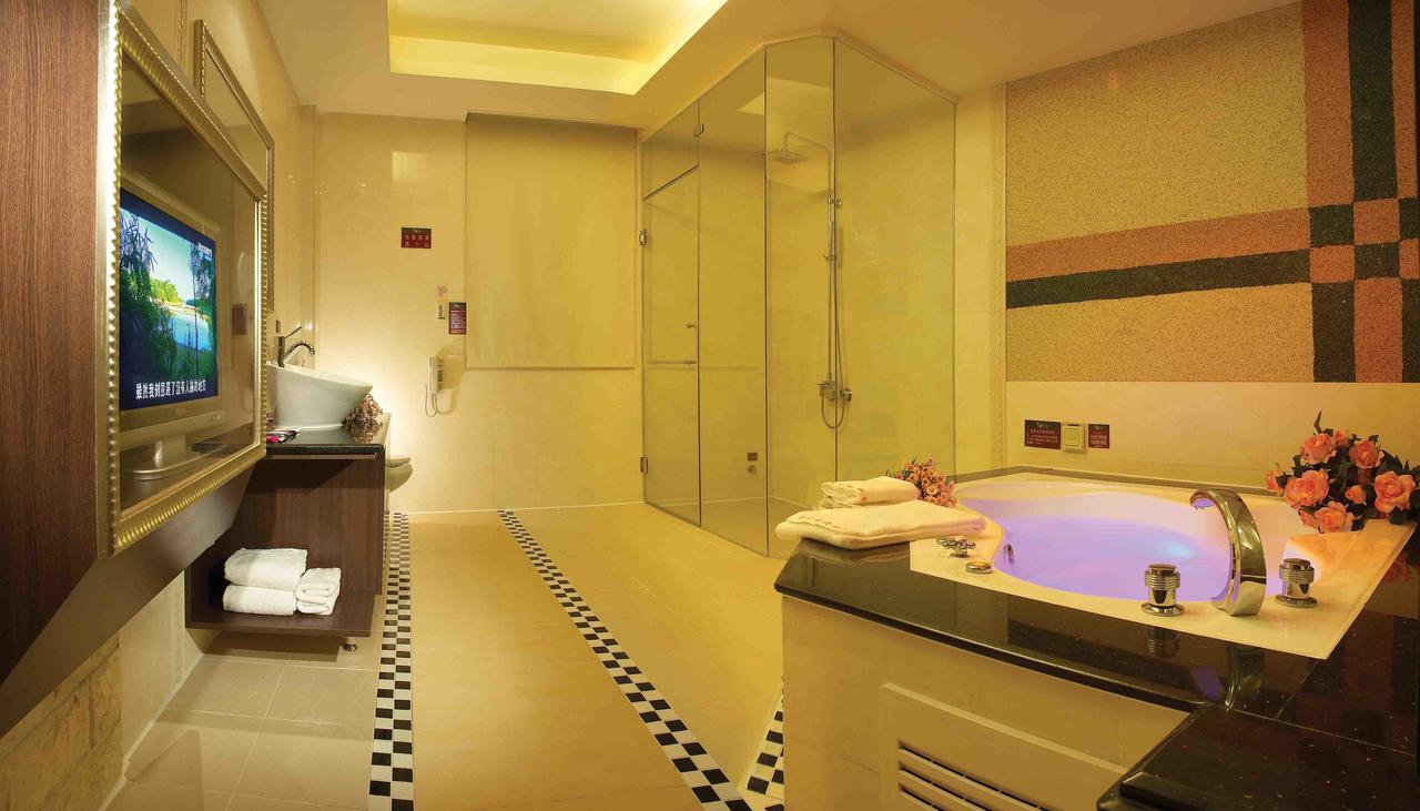 Spring Breeze Boutique Motel Гаосюн Экстерьер фото