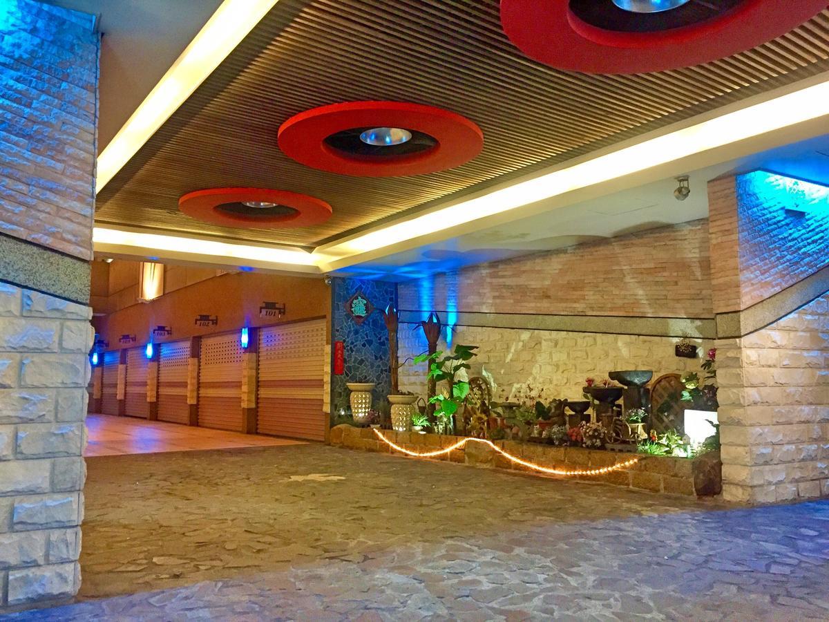 Spring Breeze Boutique Motel Гаосюн Экстерьер фото